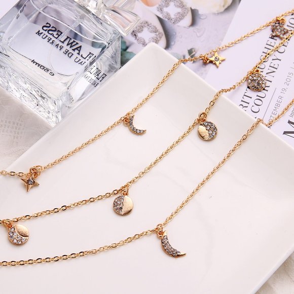 New Moon Crystal Star Necklace. Silver Color - Picture 3 of 3